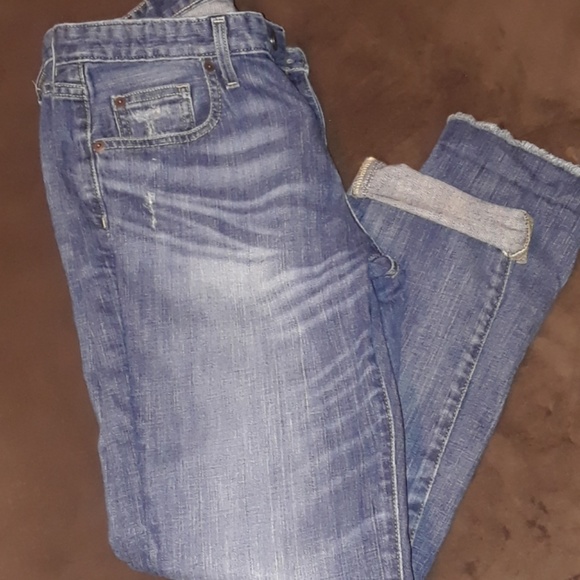 Mossimo Supply Co. Denim - Mossimo Crop Jeans Mossimo Supply Co. Denim - Mossimo Crop Jeans